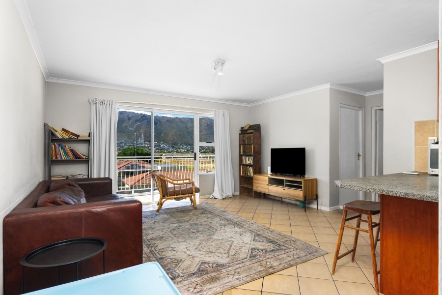 2 Bedroom Property for Sale in Gordons Bay Central Western Cape